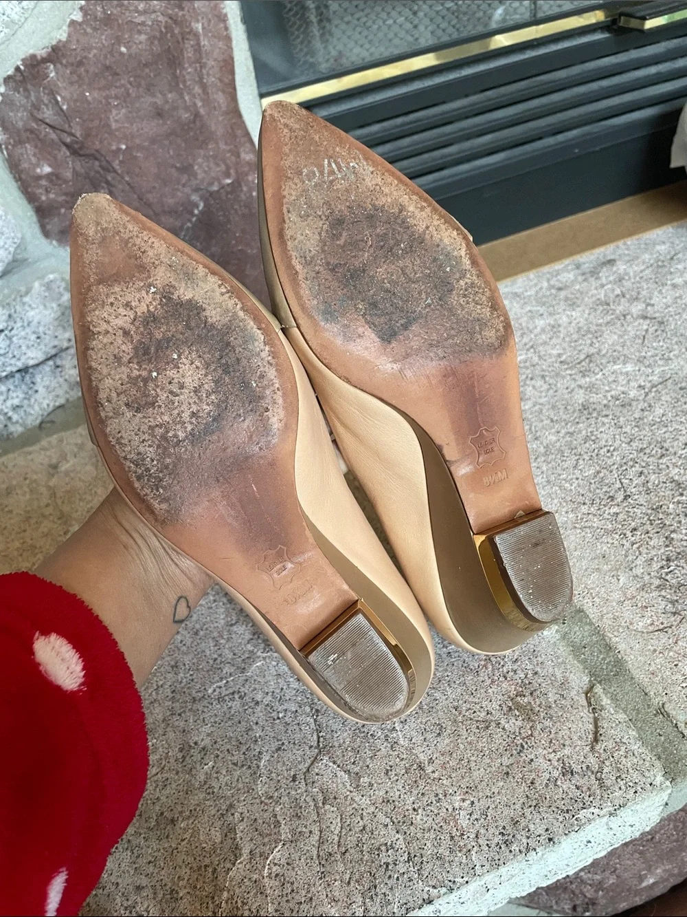 Tory Burch Women's Pointed Toe Leather Pumps in Nude